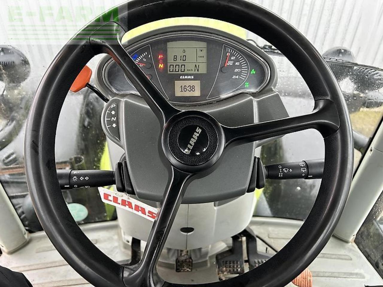 CLAAS axion 930 - Tractor agricol: Foto 4 CLAAS axion 930 - Tractor agricol: Foto 4