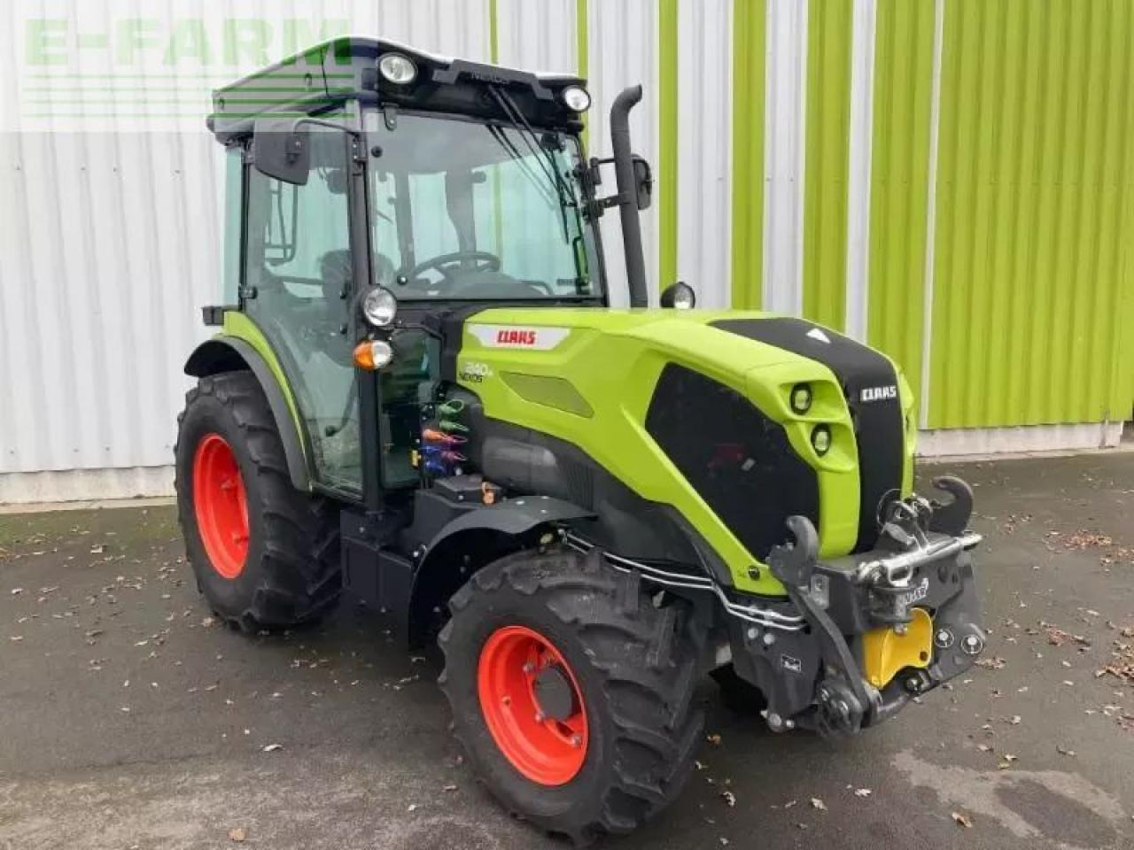 CLAAS claas nexos 240 m - Tractor agricol: Foto 3 CLAAS claas nexos 240 m - Tractor agricol: Foto 3