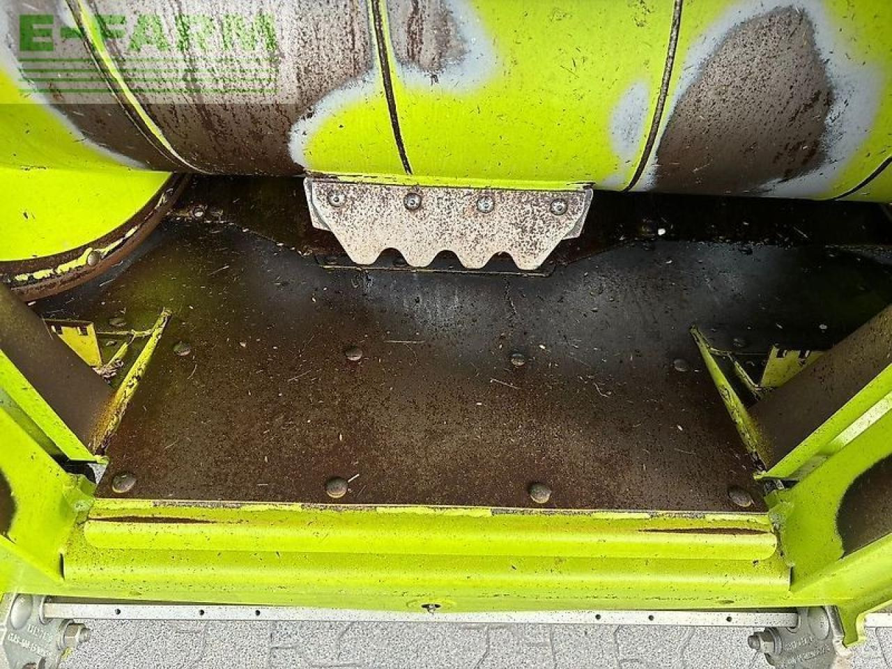 CLAAS direct disc 500 p - Utilaje pentru maşină de recoltat furaj: Foto 4 CLAAS direct disc 500 p - Utilaje pentru maşină de recoltat furaj: Foto 4