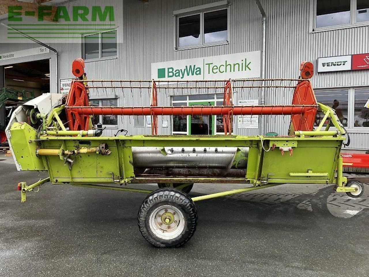 CLAAS dominator 88 vx - Combină de recoltat cereale: Foto 3 CLAAS dominator 88 vx - Combină de recoltat cereale: Foto 3