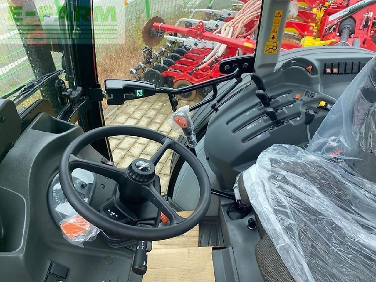 CLAAS elios 210 kabine advanced - Tractor agricol: Foto 5 CLAAS elios 210 kabine advanced - Tractor agricol: Foto 5