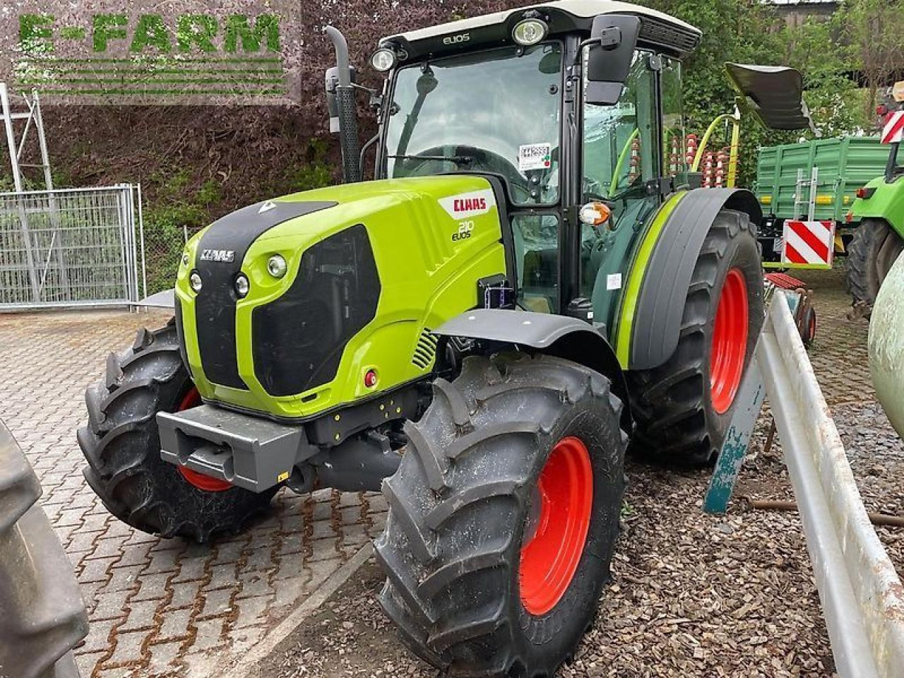 CLAAS elios 210 kabine classic - Tractor agricol: Foto 1 CLAAS elios 210 kabine classic - Tractor agricol: Foto 1