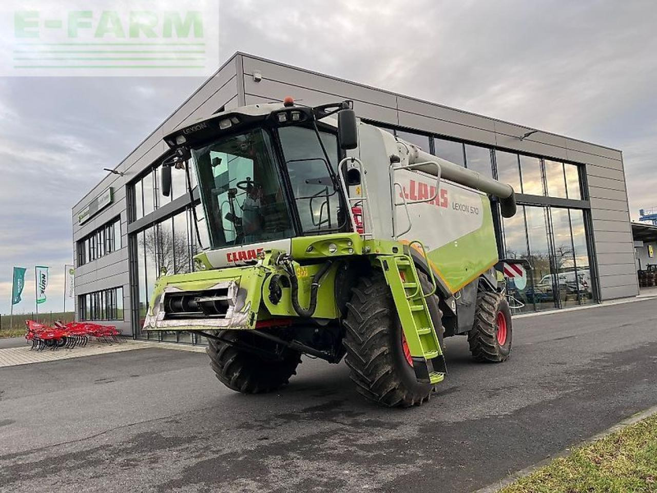 CLAAS lexion 570 - Combină de recoltat cereale: Foto 1 CLAAS lexion 570 - Combină de recoltat cereale: Foto 1