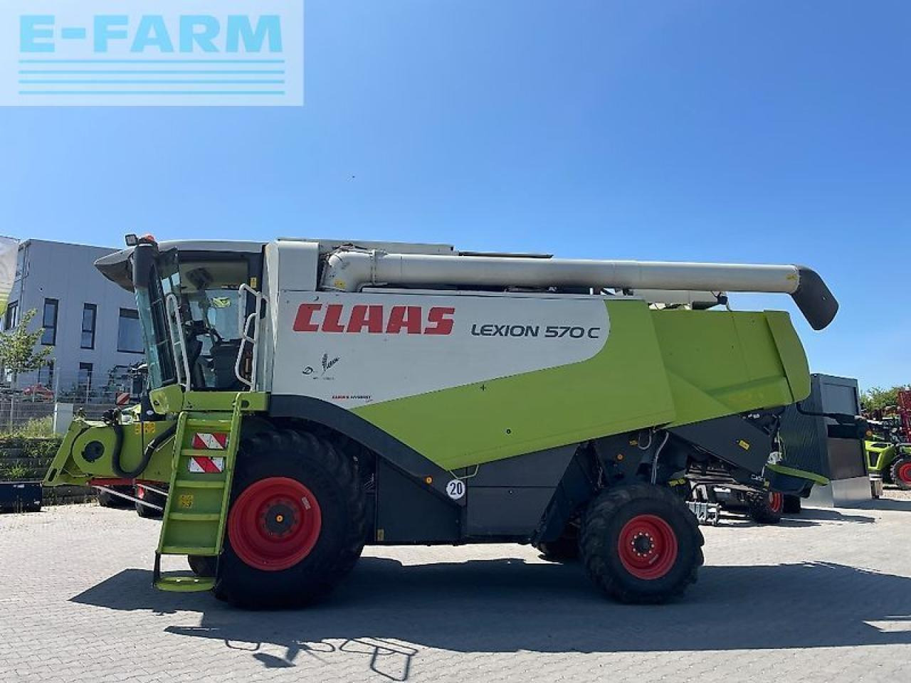 CLAAS lexion 570 c - Combină de recoltat cereale: Foto 1 CLAAS lexion 570 c - Combină de recoltat cereale: Foto 1