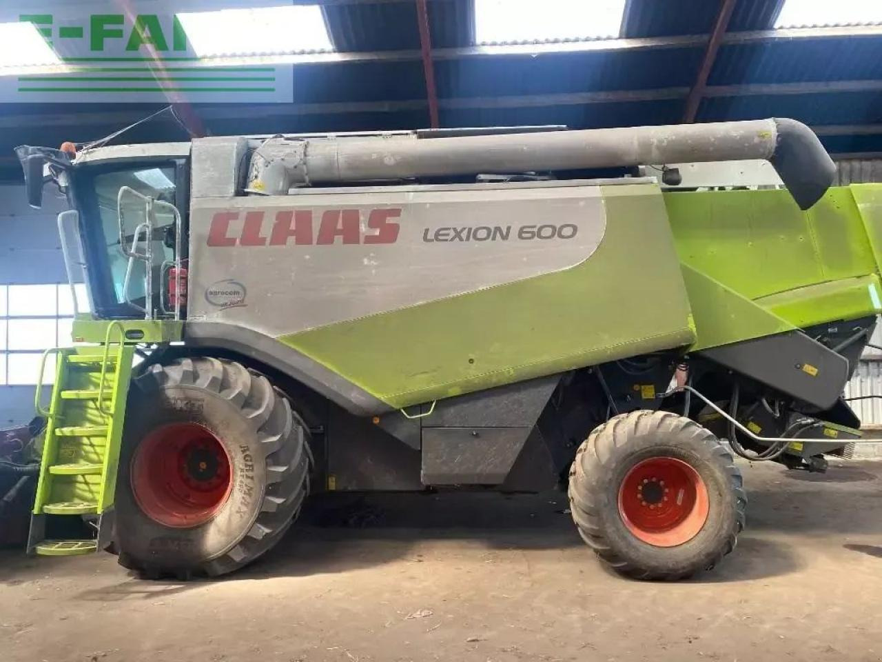 CLAAS lexion 600 - Combină de recoltat cereale: Foto 1 CLAAS lexion 600 - Combină de recoltat cereale: Foto 1
