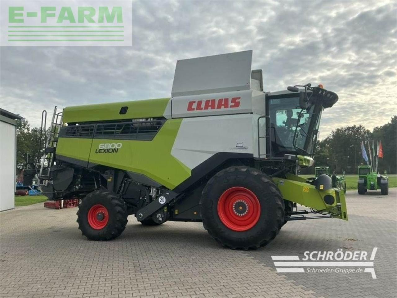 CLAAS lexion 6800 + vario 1080 (inkl. raps) - Combină de recoltat cereale: Foto 4 CLAAS lexion 6800 + vario 1080 (inkl. raps) - Combină de recoltat cereale: Foto 4