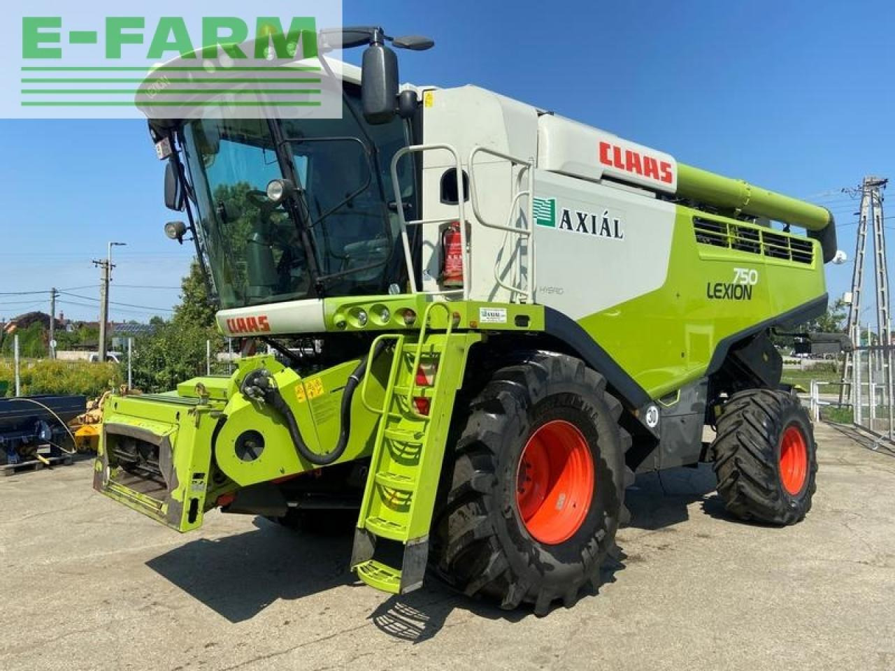 CLAAS lexion 750 - Combină de recoltat cereale: Foto 1 CLAAS lexion 750 - Combină de recoltat cereale: Foto 1
