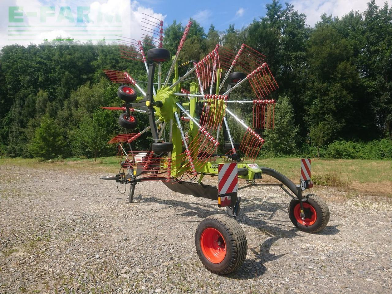 CLAAS liner 2700 - Maşină de întors fânul: Foto 4 CLAAS liner 2700 - Maşină de întors fânul: Foto 4