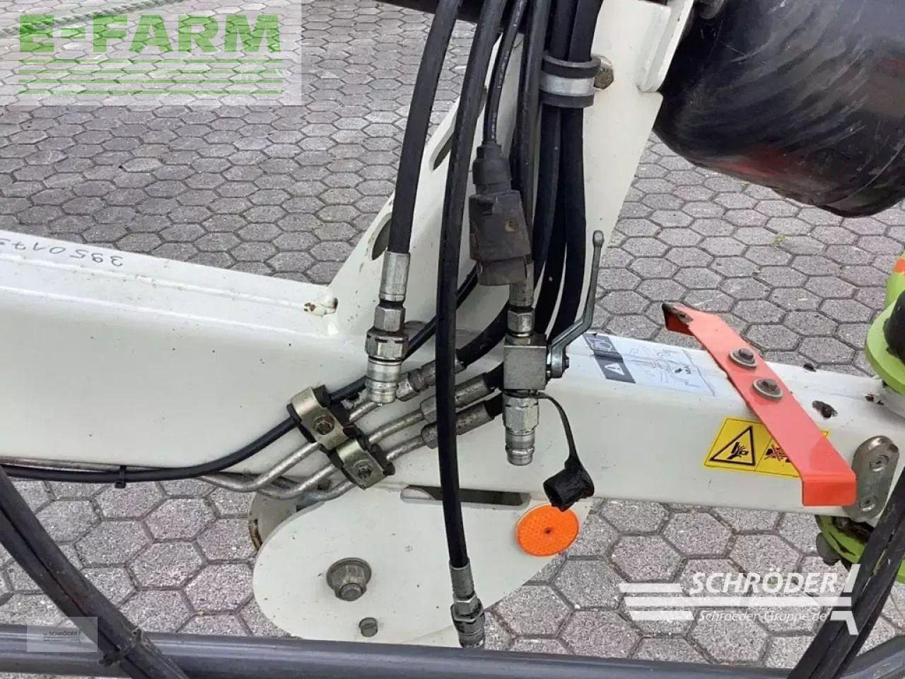 CLAAS liner 2800 - Maşină de întors fânul: Foto 2 CLAAS liner 2800 - Maşină de întors fânul: Foto 2