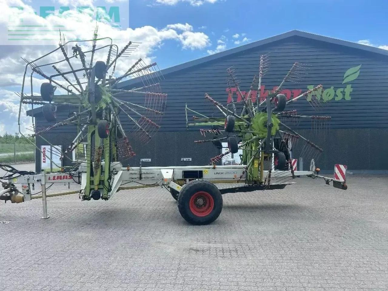 CLAAS liner 3500 - Maşină de întors fânul: Foto 2 CLAAS liner 3500 - Maşină de întors fânul: Foto 2