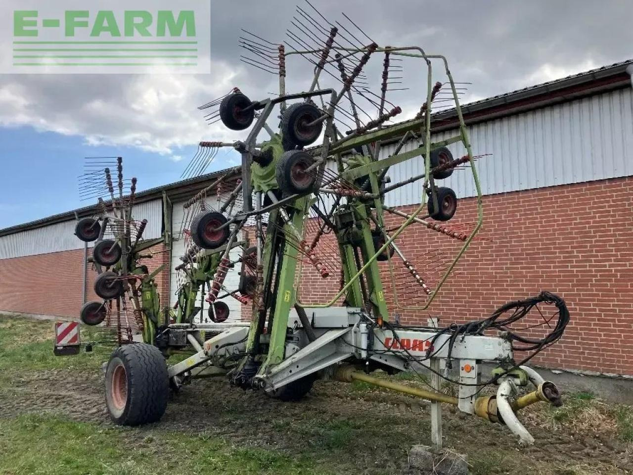 CLAAS liner 3500 - Maşină de întors fânul: Foto 5 CLAAS liner 3500 - Maşină de întors fânul: Foto 5