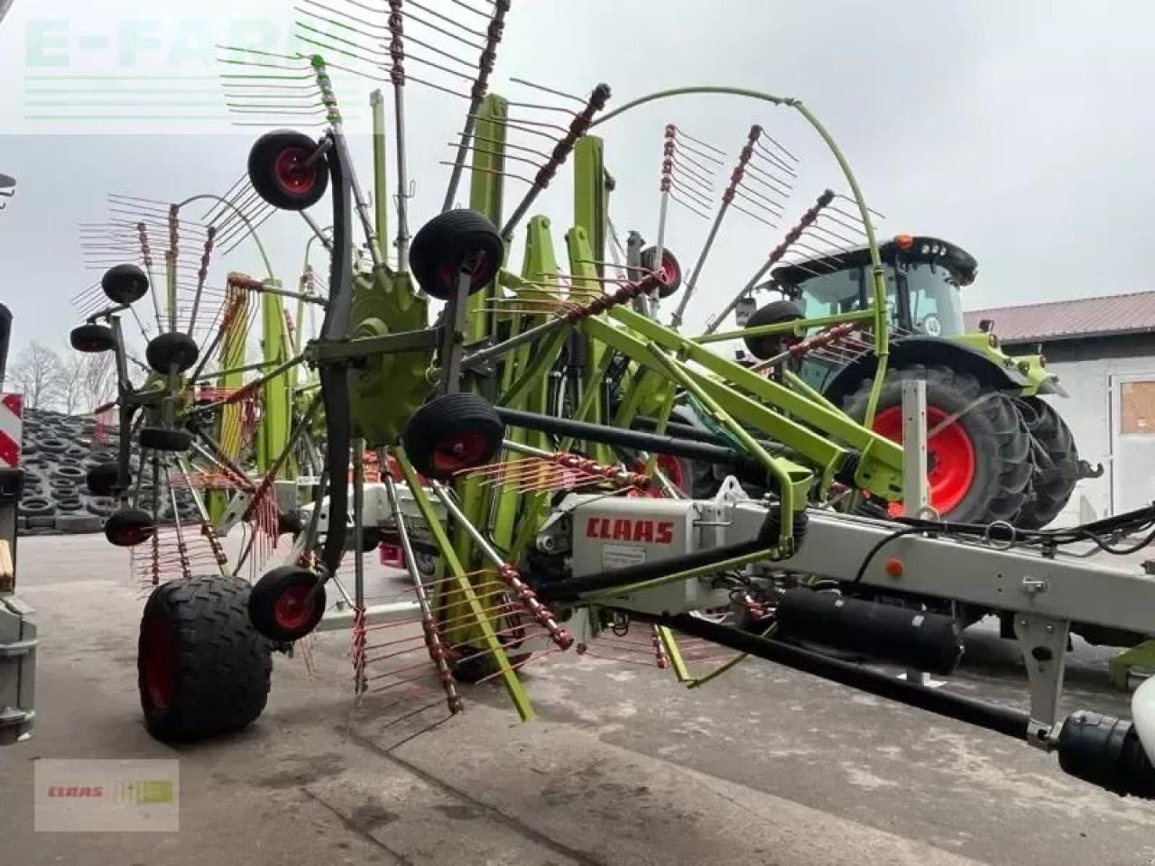 CLAAS liner 4000 comfort - Maşină de întors fânul: Foto 5 CLAAS liner 4000 comfort - Maşină de întors fânul: Foto 5