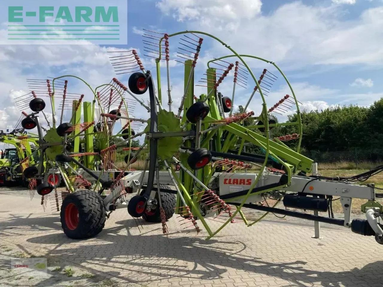 CLAAS liner 4000 comfort - Maşină de întors fânul: Foto 1 CLAAS liner 4000 comfort - Maşină de întors fânul: Foto 1