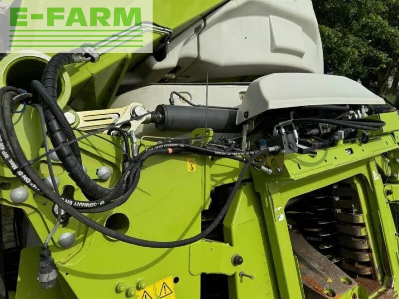 CLAAS orbis 750 - Utilaje pentru maşină de recoltat furaj: Foto 5 CLAAS orbis 750 - Utilaje pentru maşină de recoltat furaj: Foto 5