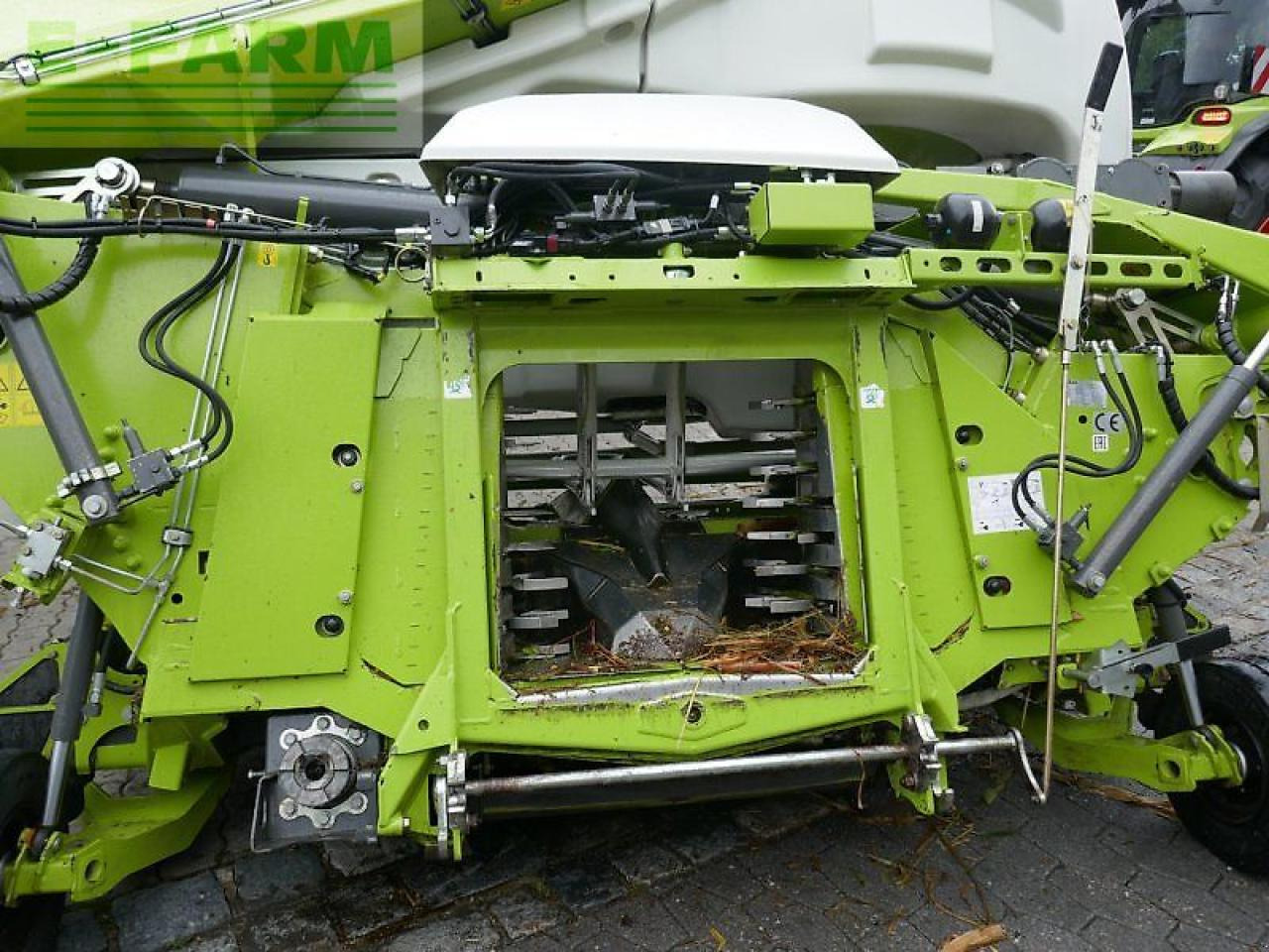 CLAAS orbis 900 - Utilaje pentru maşină de recoltat furaj: Foto 2 CLAAS orbis 900 - Utilaje pentru maşină de recoltat furaj: Foto 2