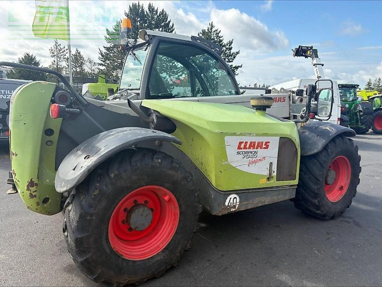 CLAAS scorpion 7040 - Stivuitor telescopic: Foto 1 CLAAS scorpion 7040 - Stivuitor telescopic: Foto 1