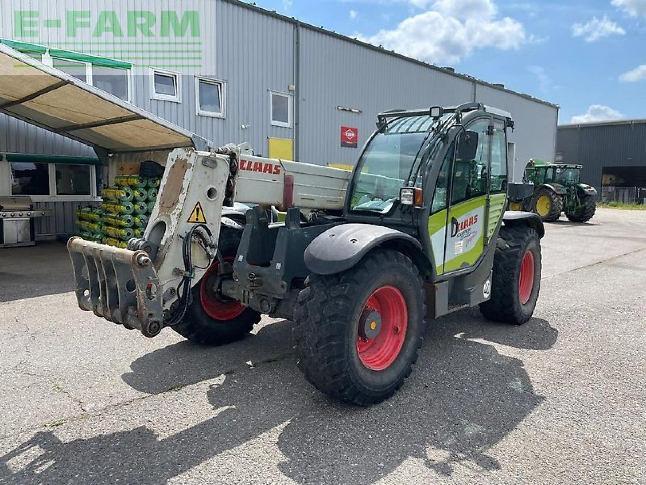 CLAAS scorpion 9040 varipower plus - Stivuitor telescopic: Foto 1 CLAAS scorpion 9040 varipower plus - Stivuitor telescopic: Foto 1