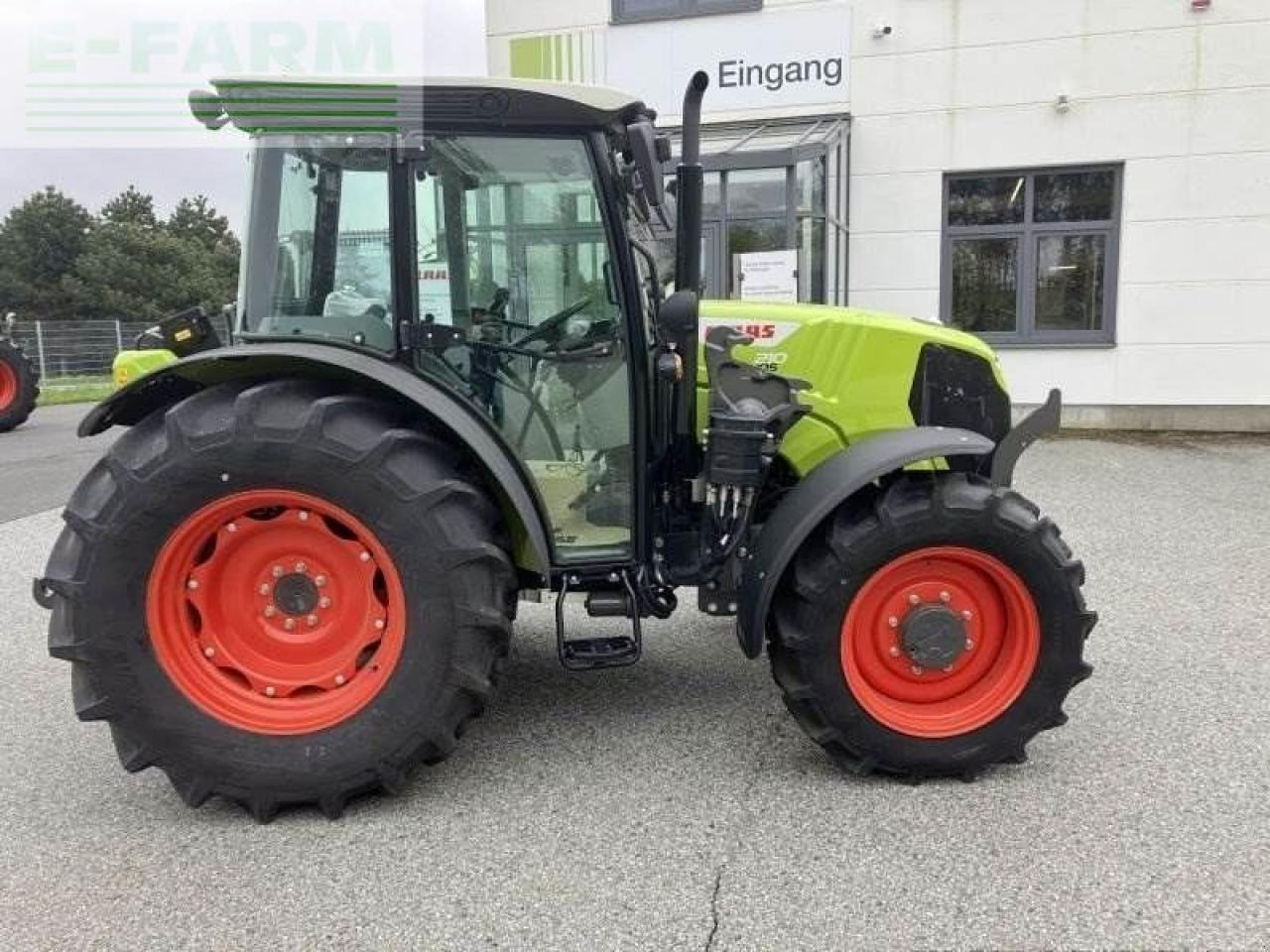 CLAAS traktor elios 210 kabine - Tractor agricol: Foto 1 CLAAS traktor elios 210 kabine - Tractor agricol: Foto 1