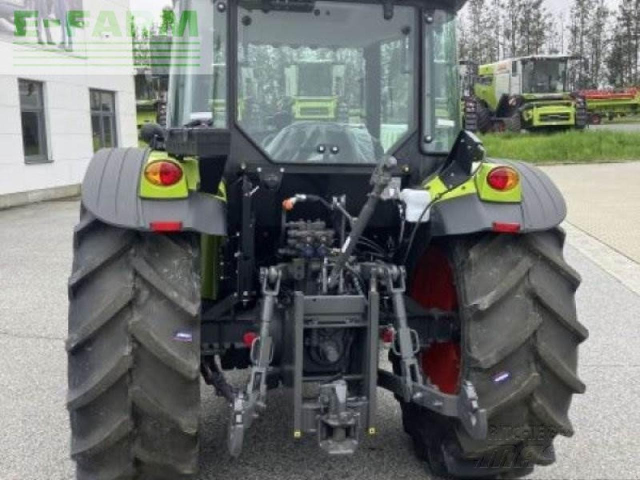 CLAAS traktor elios 210 kabine advan - Tractor agricol: Foto 4 CLAAS traktor elios 210 kabine advan - Tractor agricol: Foto 4