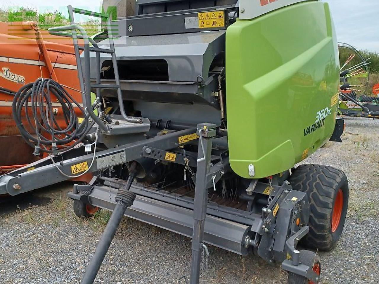 CLAAS variant 360 rc - Presă baloţi dreptunghiulari: Foto 2 CLAAS variant 360 rc - Presă baloţi dreptunghiulari: Foto 2
