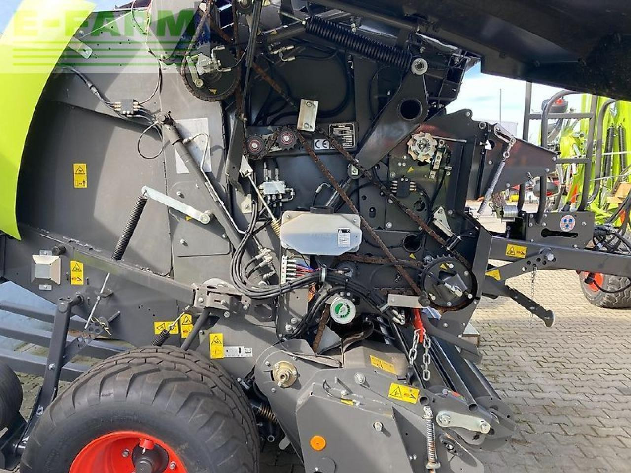 CLAAS variant 460 rc pro - variable rundballenpresse - Presă baloţi dreptunghiulari: Foto 5 CLAAS variant 460 rc pro - variable rundballenpresse - Presă baloţi dreptunghiulari: Foto 5