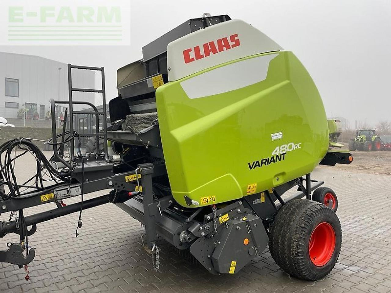 CLAAS variant 480 rc pro - Presă baloţi dreptunghiulari: Foto 1 CLAAS variant 480 rc pro - Presă baloţi dreptunghiulari: Foto 1