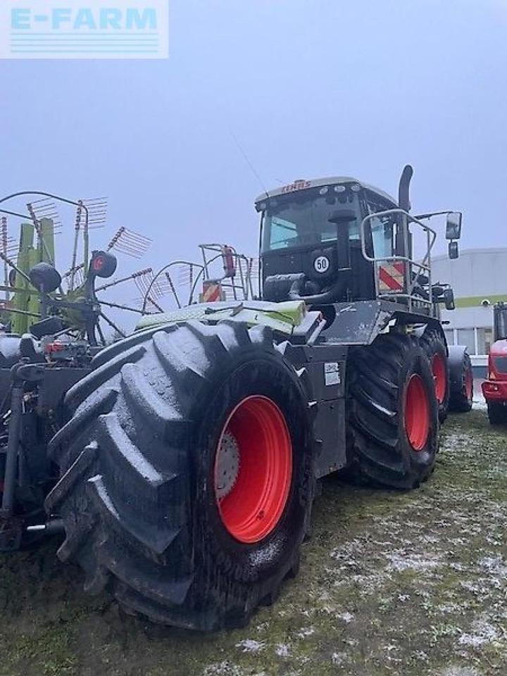 CLAAS xerion 3800 saddle trac SADDLE TRAC - Tractor agricol: Foto 3 CLAAS xerion 3800 saddle trac SADDLE TRAC - Tractor agricol: Foto 3