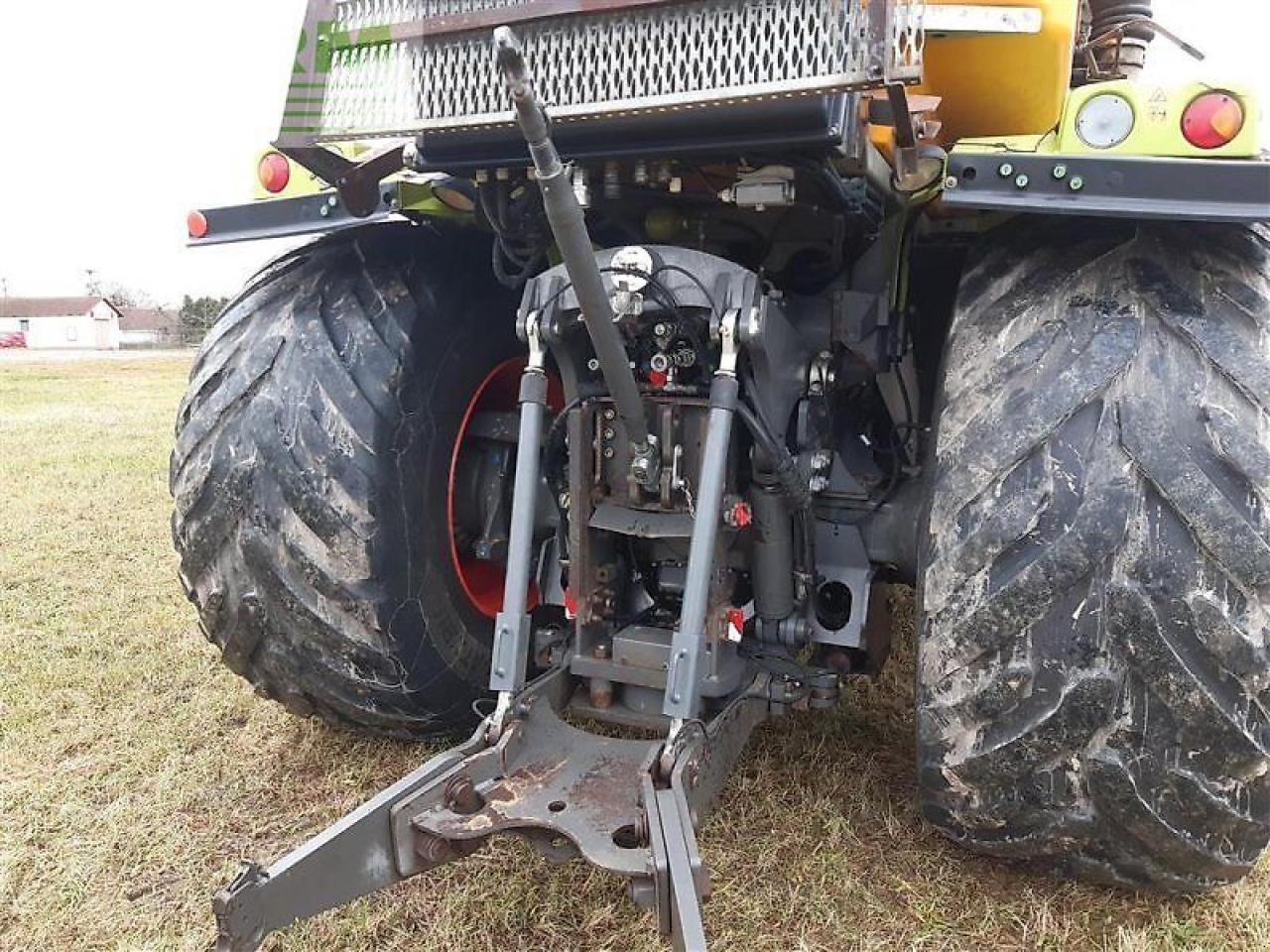 Mașină de erbicidat autopropulsata CLAAS xerion 4000 saddle trac SADDLE TRAC: Foto 20