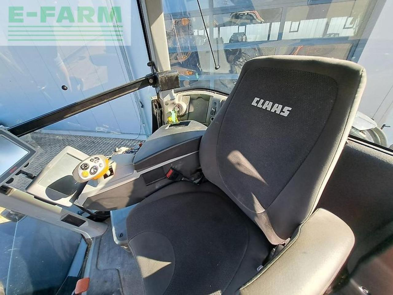 CLAAS xerion 4000 trac vc TRAC VC - Tractor agricol: Foto 4 CLAAS xerion 4000 trac vc TRAC VC - Tractor agricol: Foto 4