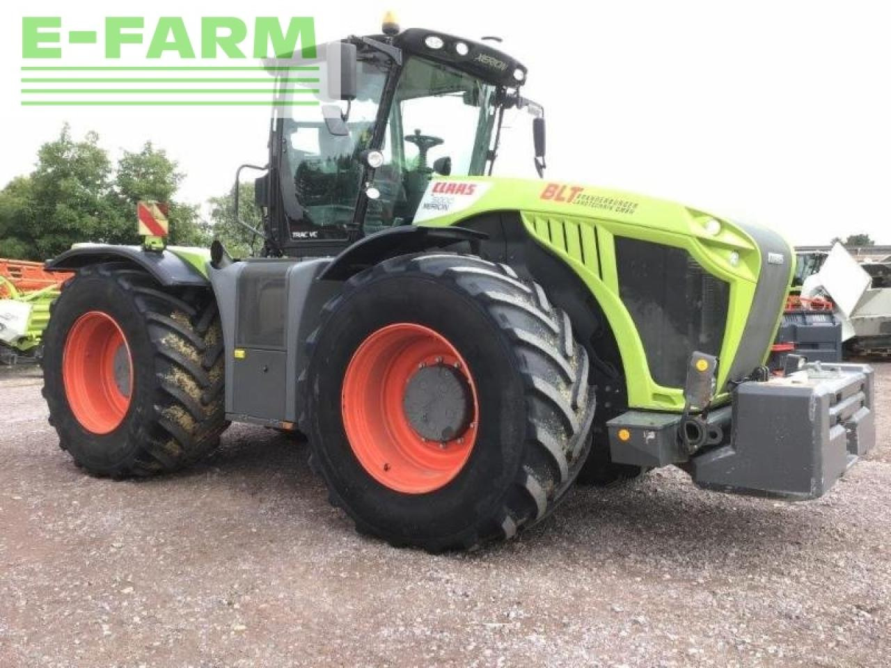 CLAAS xerion 5000 trac TRAC - Tractor agricol: Foto 3 CLAAS xerion 5000 trac TRAC - Tractor agricol: Foto 3
