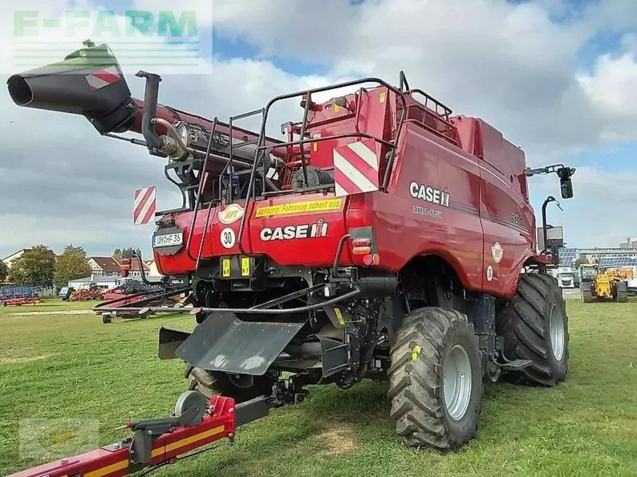 Case-IH axial-flow 6150 inkl. 6,70 m schneidwerk und wagen - Combină de recoltat cereale: Foto 4 Case-IH axial-flow 6150 inkl. 6,70 m schneidwerk und wagen - Combină de recoltat cereale: Foto 4