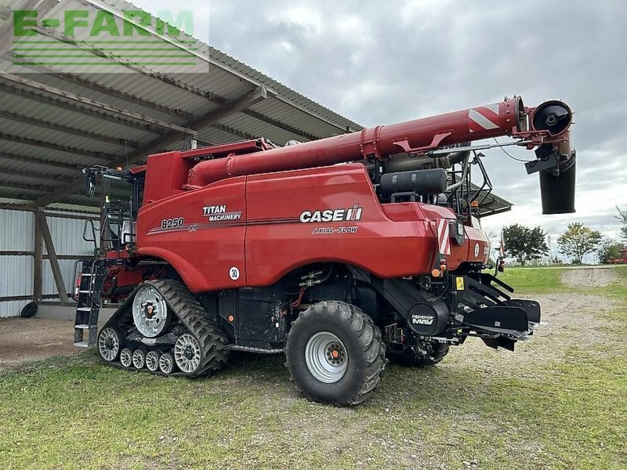 Case-IH axial flow 8250 st5 - Combină de recoltat cereale: Foto 5 Case-IH axial flow 8250 st5 - Combină de recoltat cereale: Foto 5