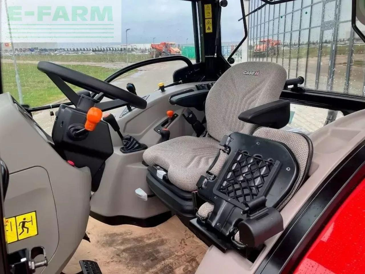 Tractor agricol Case-IH farmall 100a: Foto 6