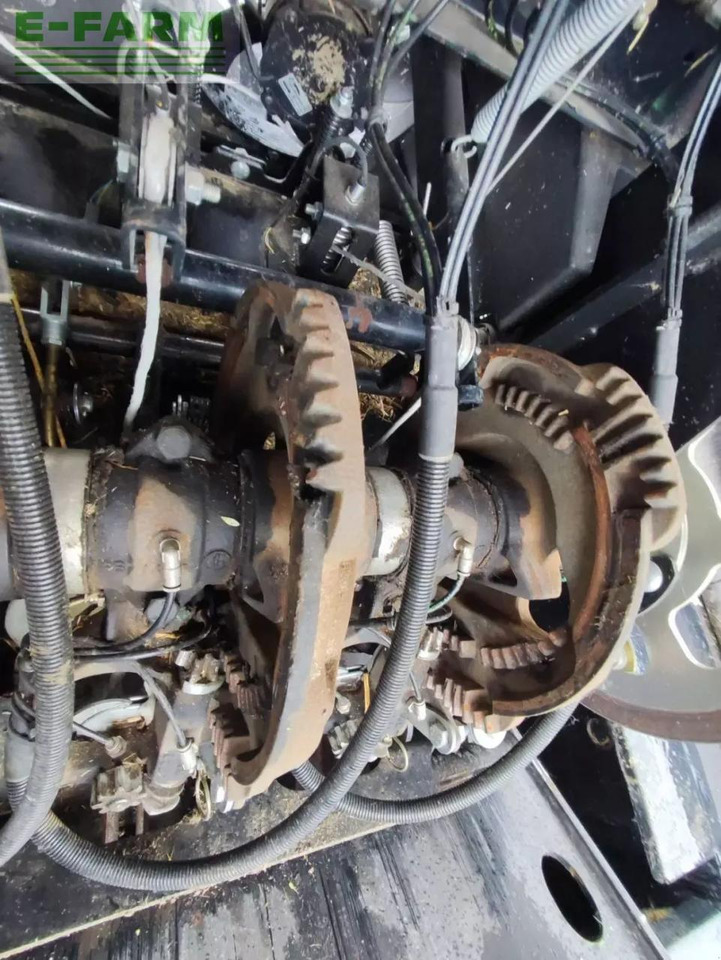 Case-IH lb434r xl - Presă baloţi dreptunghiulari: Foto 5 Case-IH lb434r xl - Presă baloţi dreptunghiulari: Foto 5