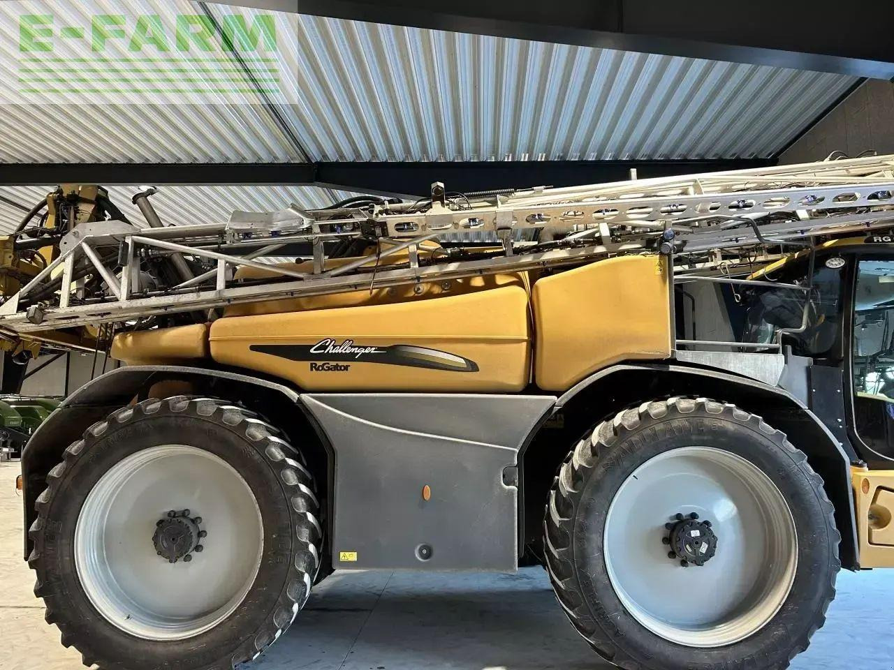 Challenger rogator 655 d - Maşină de erbicidat tractata: Foto 1 Challenger rogator 655 d - Maşină de erbicidat tractata: Foto 1