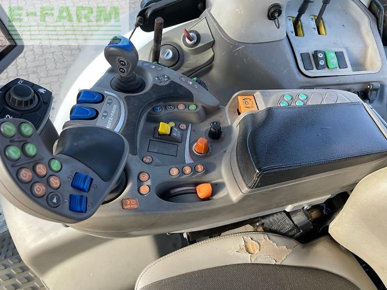 Tractor agricol Deutz-Fahr 6215 agrotron ttv: Foto 16