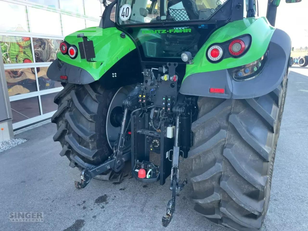 Deutz-Fahr 6215 ttv agrotron *neuer motor* TTV - Tractor agricol: Foto 5 Deutz-Fahr 6215 ttv agrotron *neuer motor* TTV - Tractor agricol: Foto 5