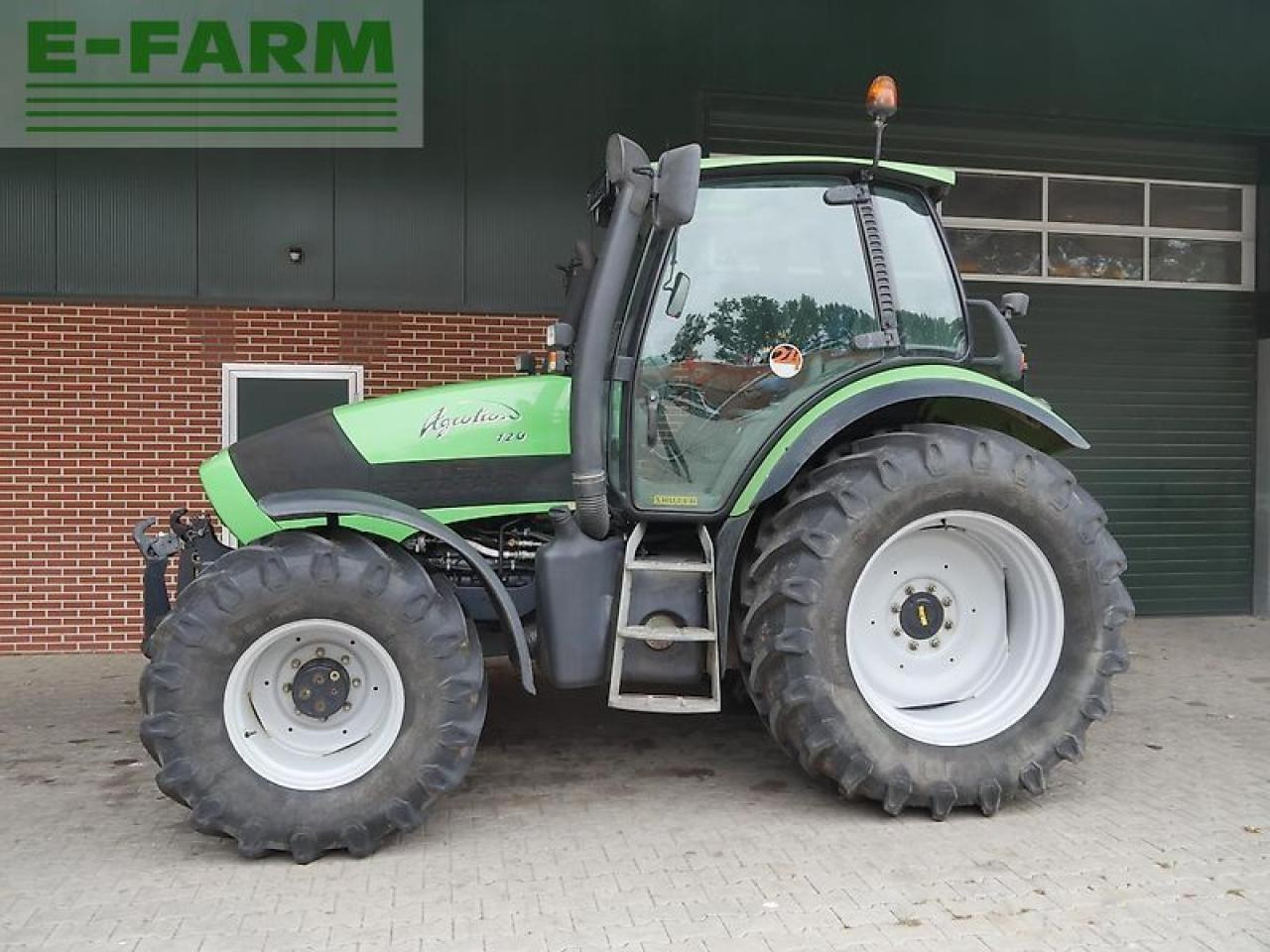 Deutz-Fahr agrotron 120 new nur 2350 std. - Tractor agricol: Foto 5 Deutz-Fahr agrotron 120 new nur 2350 std. - Tractor agricol: Foto 5