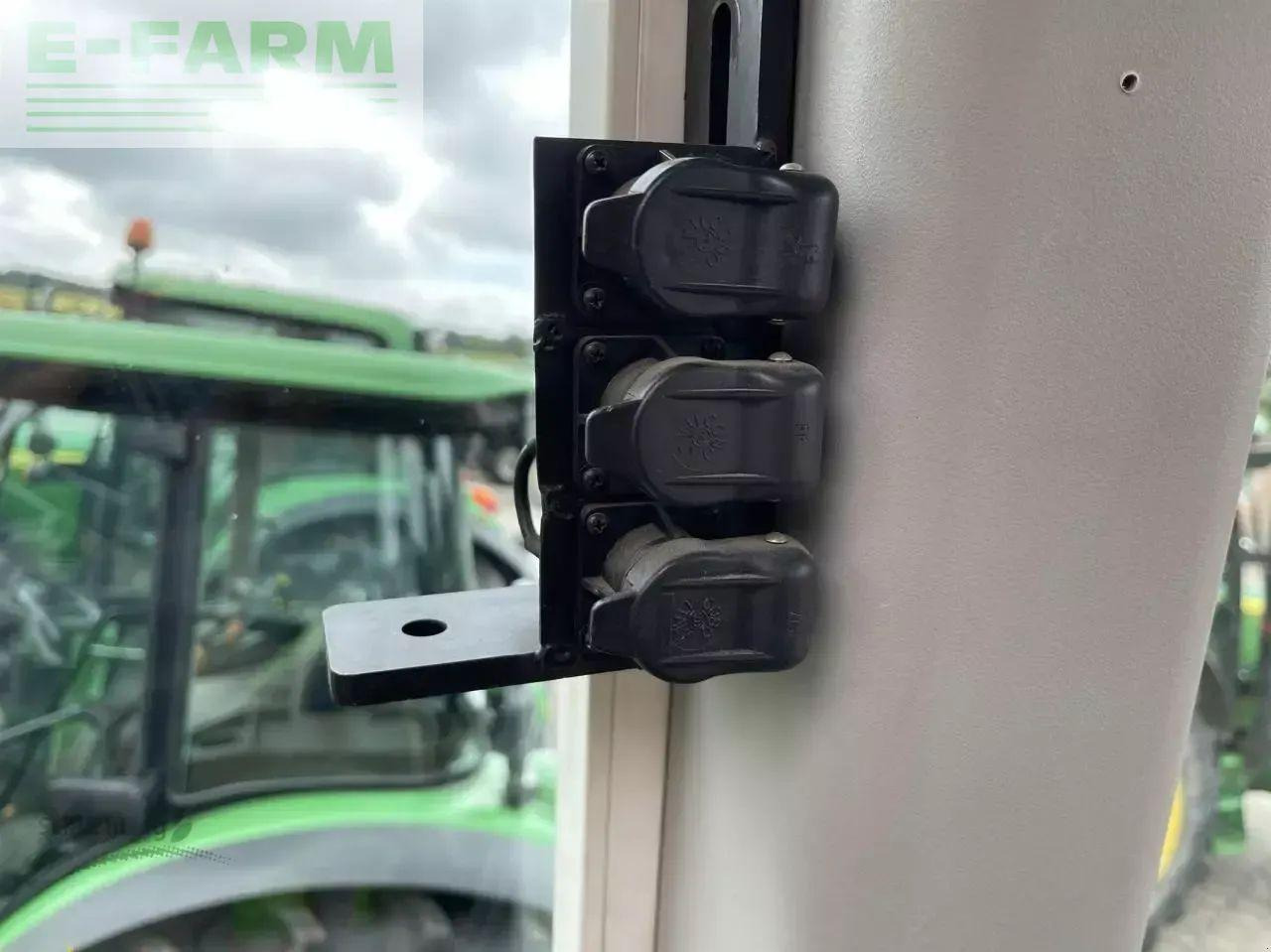 Tractor agricol Deutz-Fahr agrotron 6140.4 c-shift: Foto 16