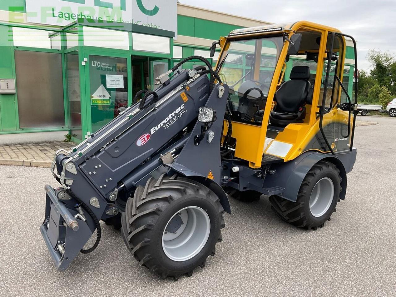 Eurotrac t 13-cf - Mini excavator: Foto 1 Eurotrac t 13-cf - Mini excavator: Foto 1