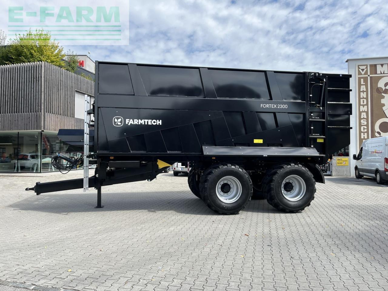 Farmtech fortex 2300 - Remorcă autobasculantă agricolă: Foto 2 Farmtech fortex 2300 - Remorcă autobasculantă agricolă: Foto 2