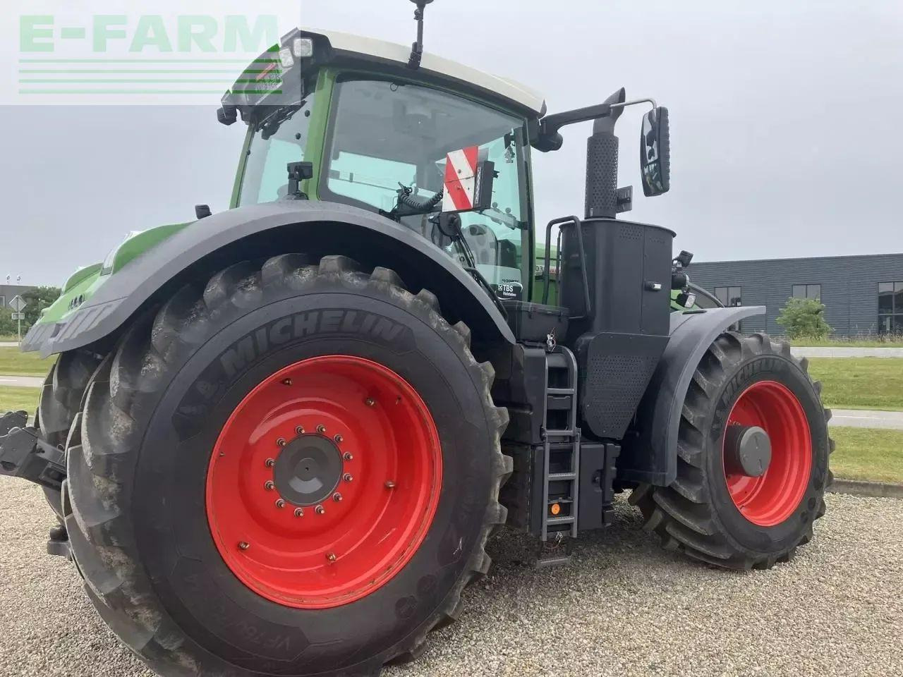 Fendt 1038 vario gen3 - Tractor agricol: Foto 5 Fendt 1038 vario gen3 - Tractor agricol: Foto 5