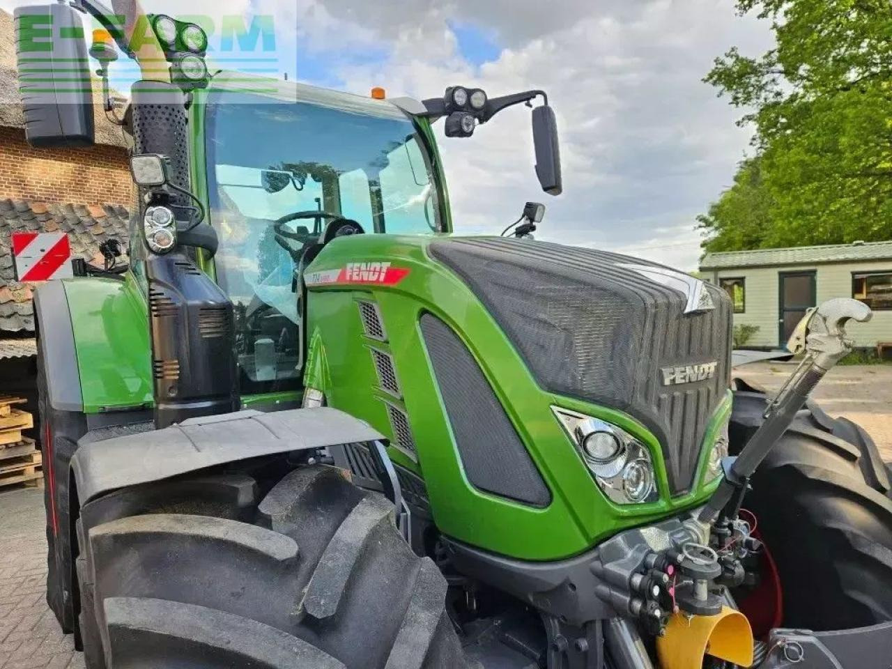 Fendt 724 gen6 profi plus setting 2 ( 718 720 722 ) - Tractor agricol: Foto 3 Fendt 724 gen6 profi plus setting 2 ( 718 720 722 ) - Tractor agricol: Foto 3