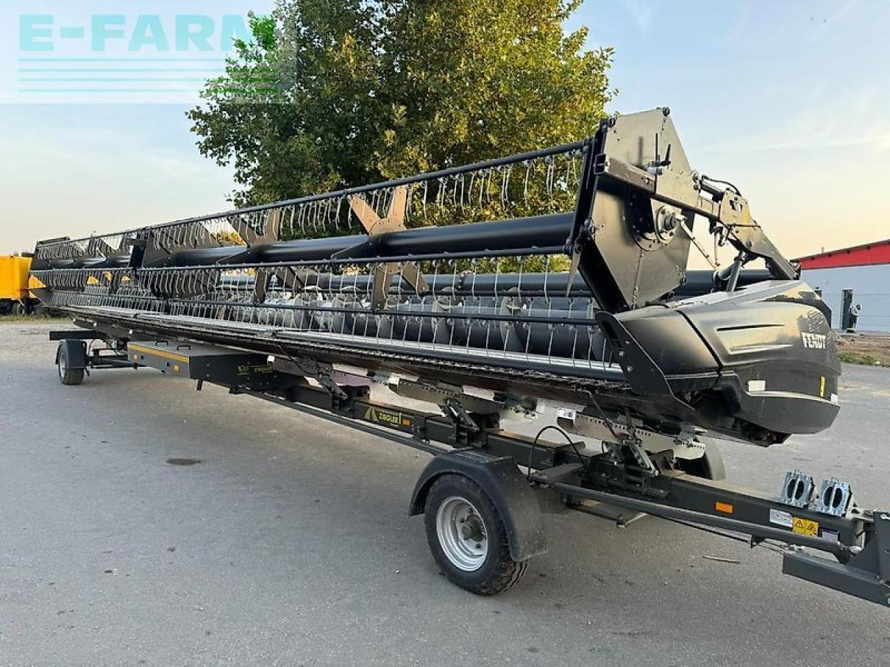 Fendt superflow 40 fuss - 12,20 meter - Utilaje pentru maşină de recoltat furaj: Foto 4 Fendt superflow 40 fuss - 12,20 meter - Utilaje pentru maşină de recoltat furaj: Foto 4