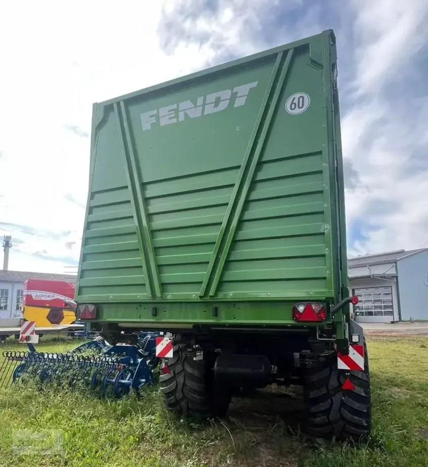 Fendt tigo 75 xr neu und unbenutzt - mit guter ausstattung und 3 dosierwalzen - Remorcă cu autoincarcare: Foto 5 Fendt tigo 75 xr neu und unbenutzt - mit guter ausstattung und 3 dosierwalzen - Remorcă cu autoincarcare: Foto 5