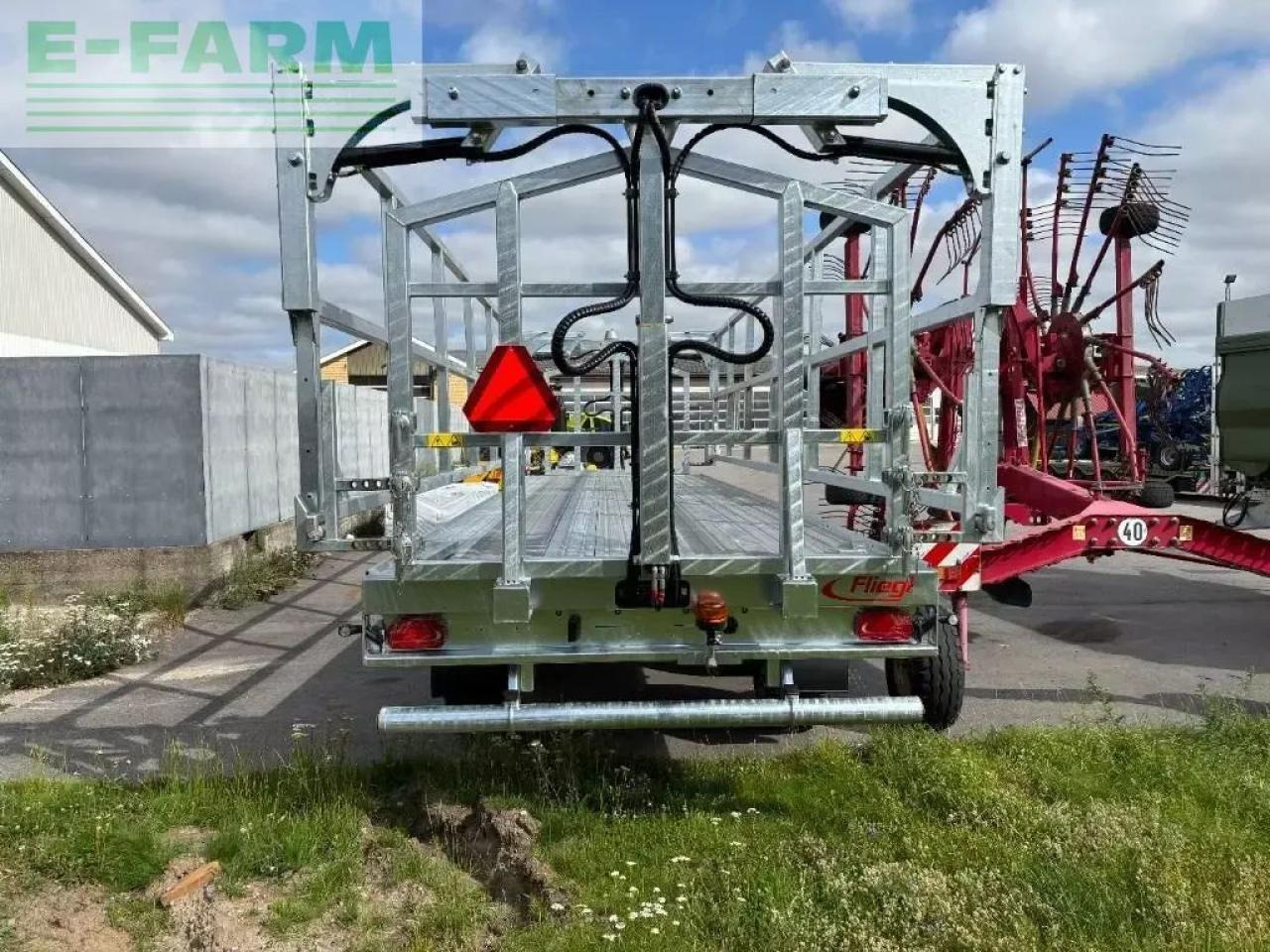 Fliegl dpw 240 bl profi - Remorcă platforma agricolă: Foto 4 Fliegl dpw 240 bl profi - Remorcă platforma agricolă: Foto 4
