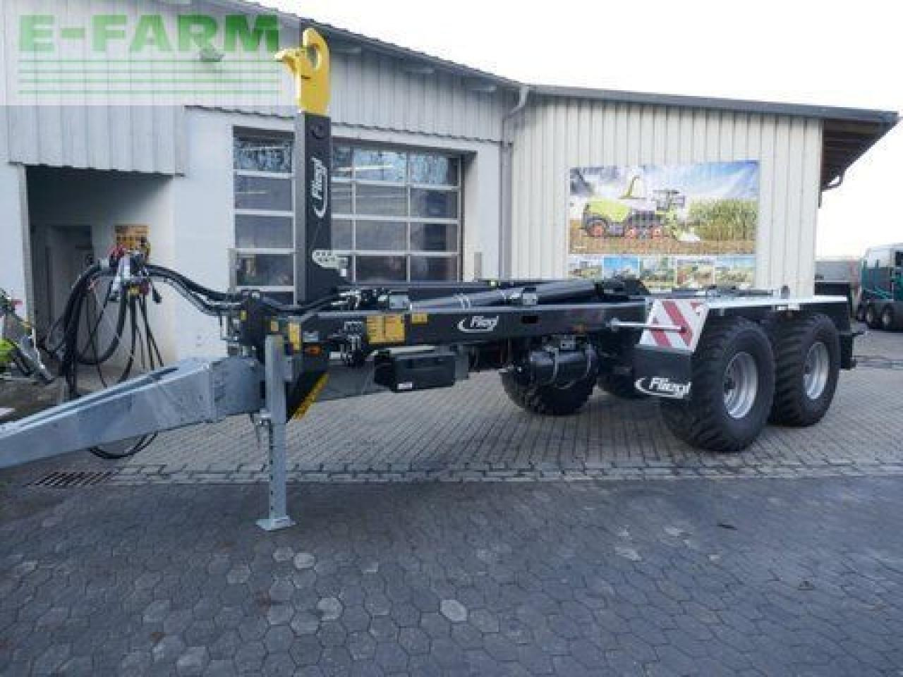 Fliegl hkl 22 - tandem abrollkipper - Remorcă abroll/ Skiploader: Foto 1 Fliegl hkl 22 - tandem abrollkipper - Remorcă abroll/ Skiploader: Foto 1