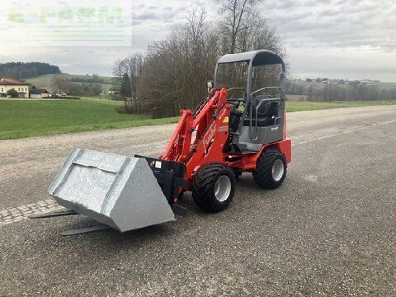 Fuchs Fahrzeugbau f 853 h - Mini excavator: Foto 1 Fuchs Fahrzeugbau f 853 h - Mini excavator: Foto 1