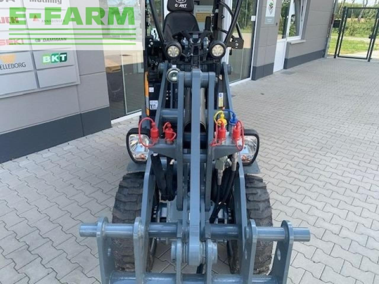 Giant g1500 - Încărcător articulat: Foto 4 Giant g1500 - Încărcător articulat: Foto 4