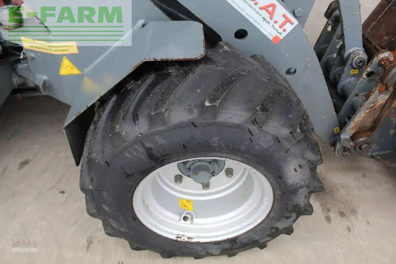 Giant hoflader d 335 t - Încărcător frontal pe pneuri: Foto 2 Giant hoflader d 335 t - Încărcător frontal pe pneuri: Foto 2